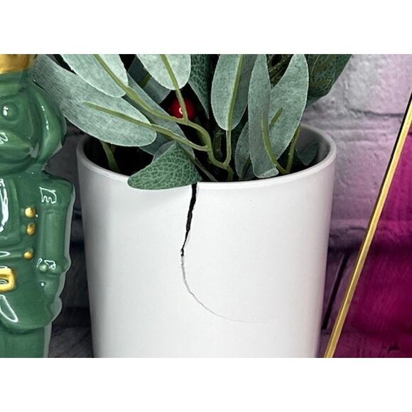 Winter Holiday Nutcracker Glass Plant Red & Green Christmas Décor 8 Piece Lot - Picture 4 of 6